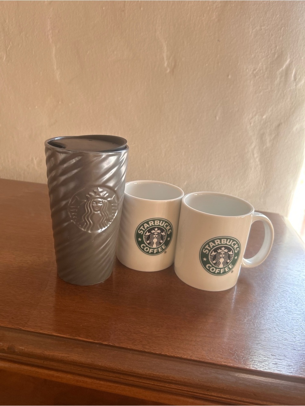 Set of 3 Starbucks tumbler & mugs!